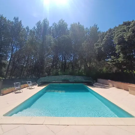 Gasthuis La Petite Maison Nimoise 3*